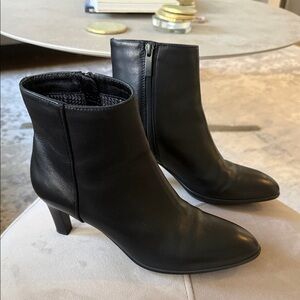 Aquatalia Black Leather Ankle Booties - Excellent Condition